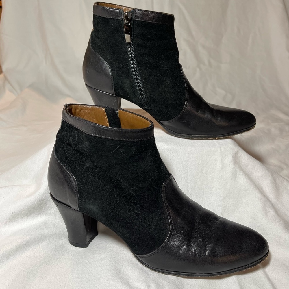 Hobbs London black leather and suede bootie size 38